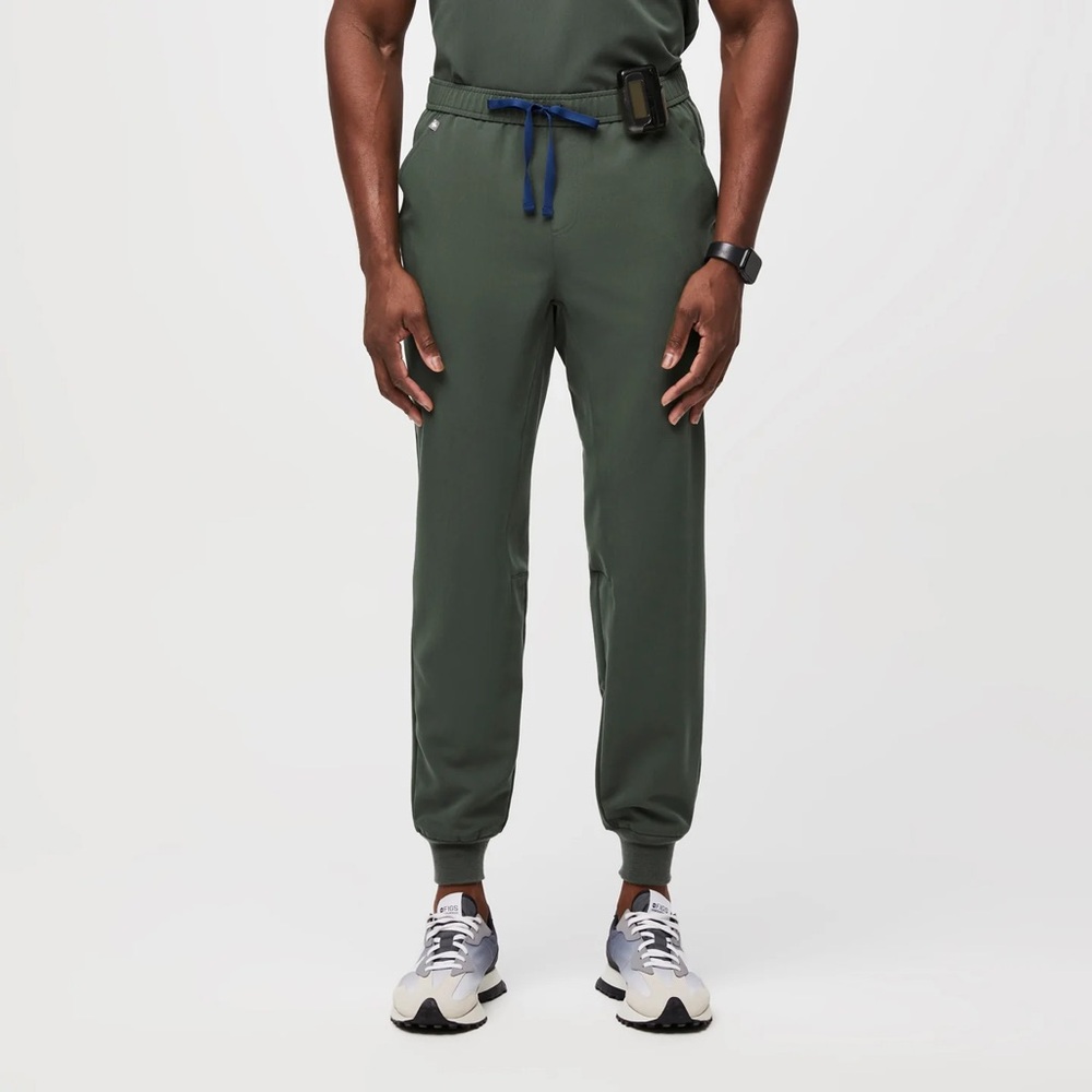 FIGS Tansen jogger scrub pant